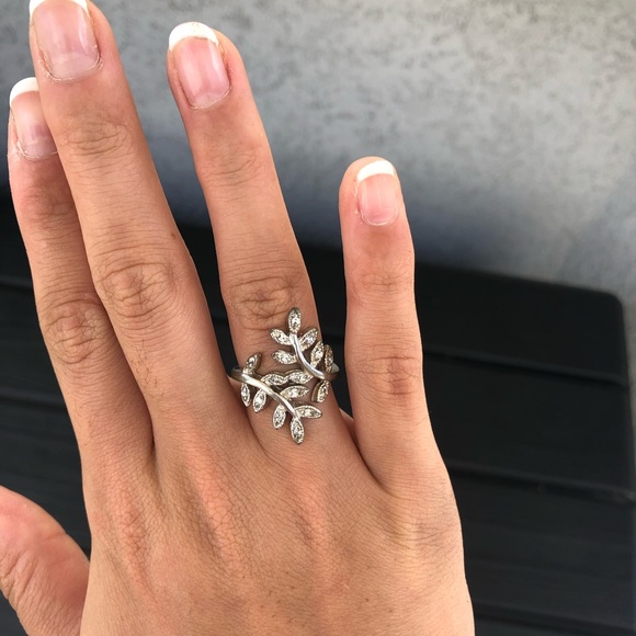 Pandora Jewelry Silver Leaf Ring Poshmark Pandora Jewelry Silver Leaf Ring Poshmark